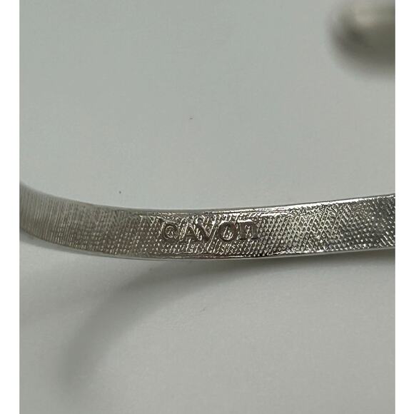 Avon Silver Tone V Bangle - Picture 3 of 7